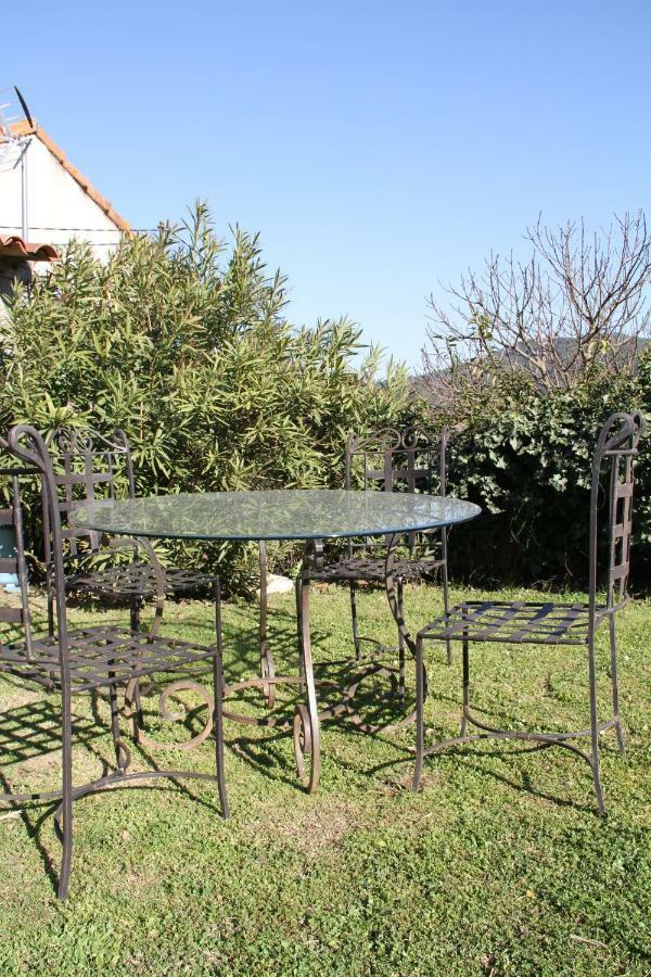 Les Vingalieres Bed & Breakfast Salernes Eksteriør bilde