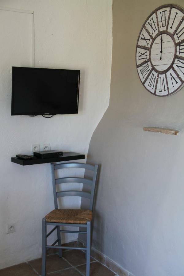 Les Vingalieres Bed & Breakfast Salernes Eksteriør bilde