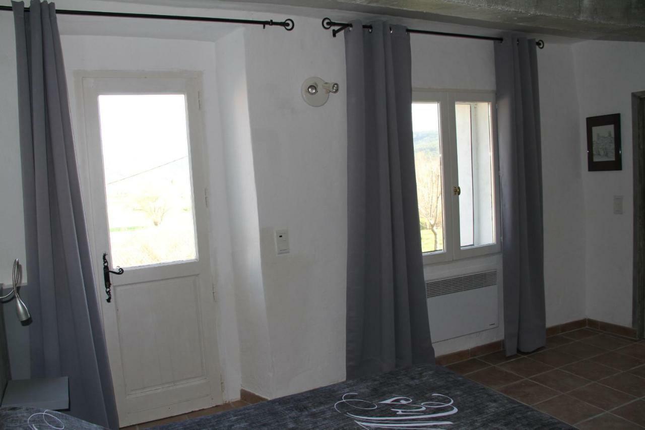 Les Vingalieres Bed & Breakfast Salernes Eksteriør bilde