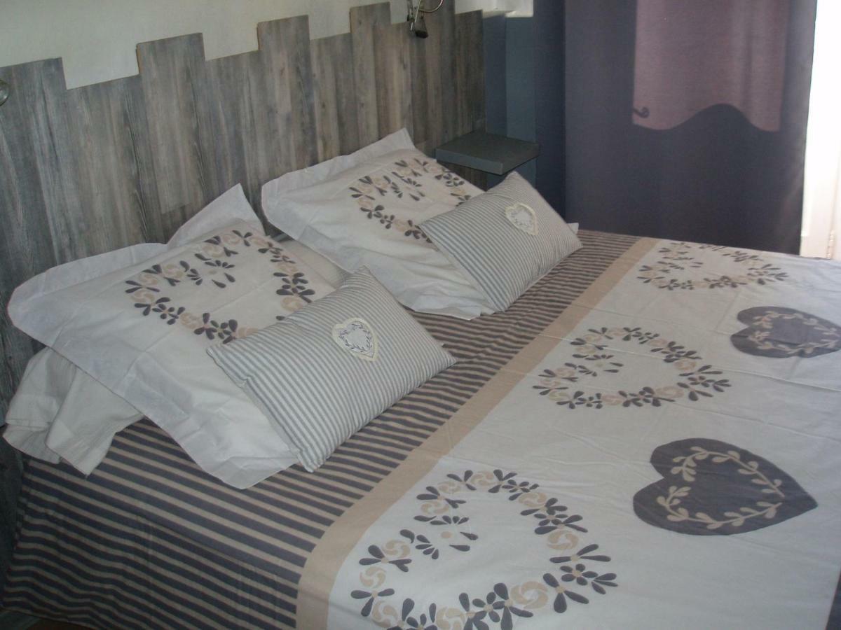 Les Vingalieres Bed & Breakfast Salernes Eksteriør bilde